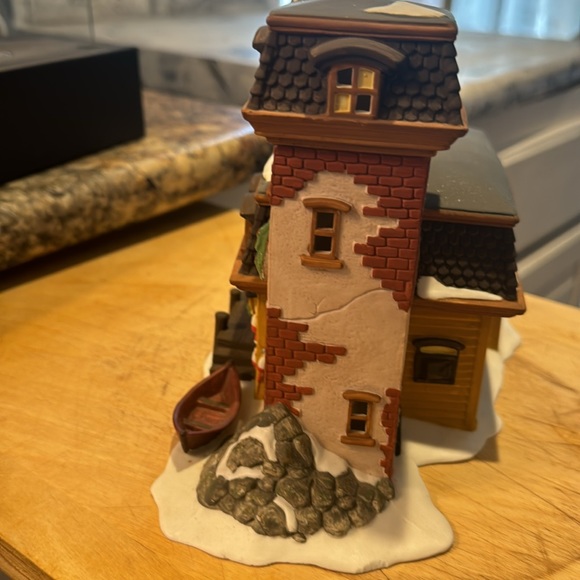 Dept. 56 *Vtg New
England"Cape Keag Fish
Cannery" Porcelain
Lighted(1994)no box - Picture 3 of 6